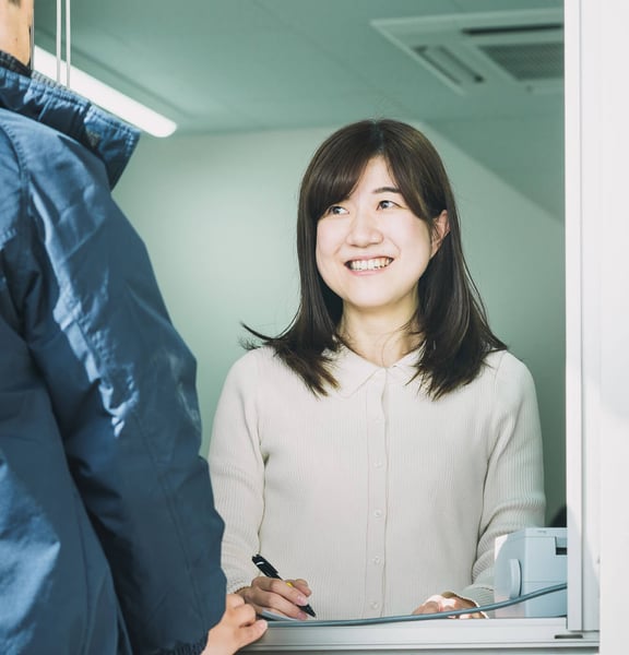 先輩社員Y.Mさんのメインビジュアル