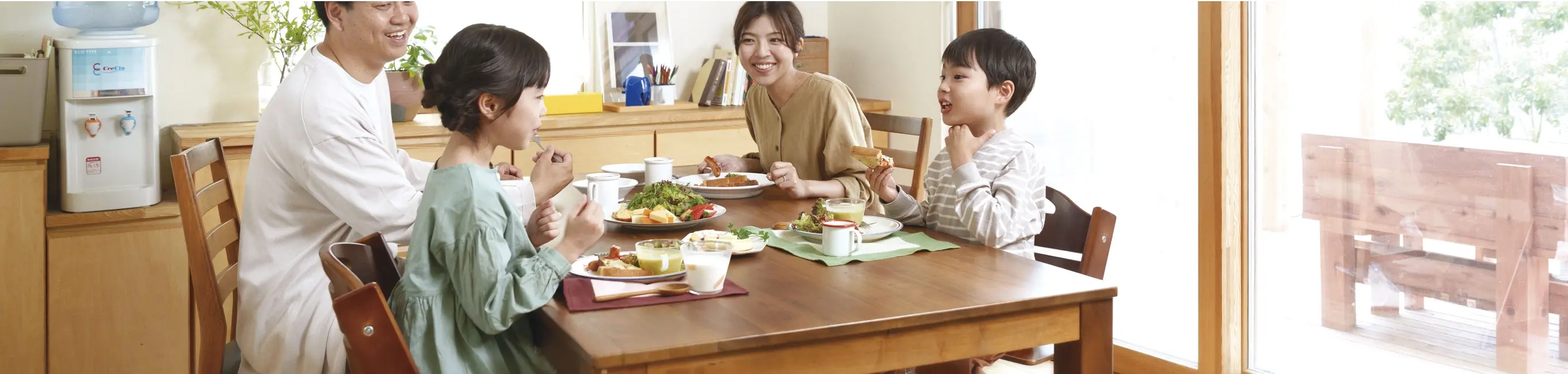 intro-food-image-footer-pc